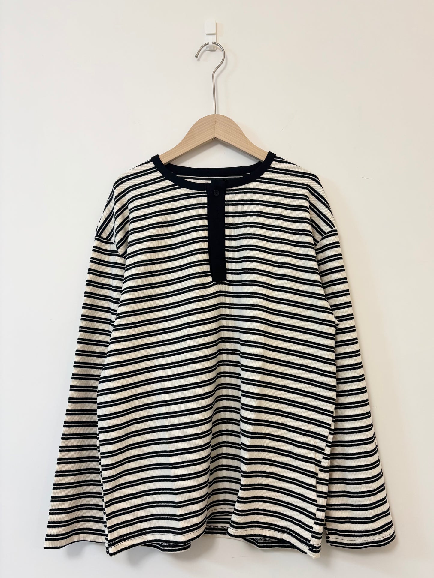 亨利領條子OVERSIZE TEE