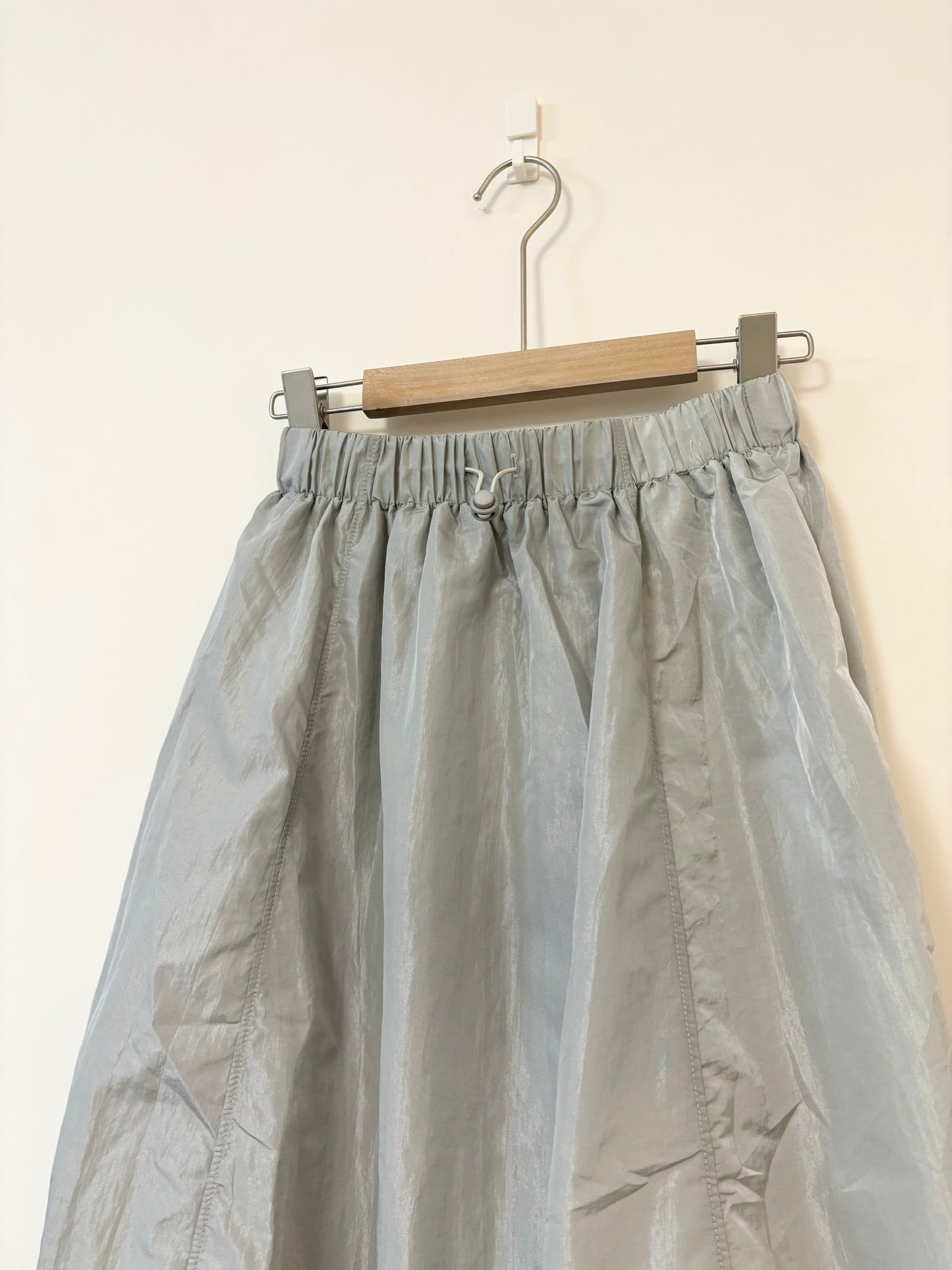 索索料 SHINNY 2-WAY SKIRT