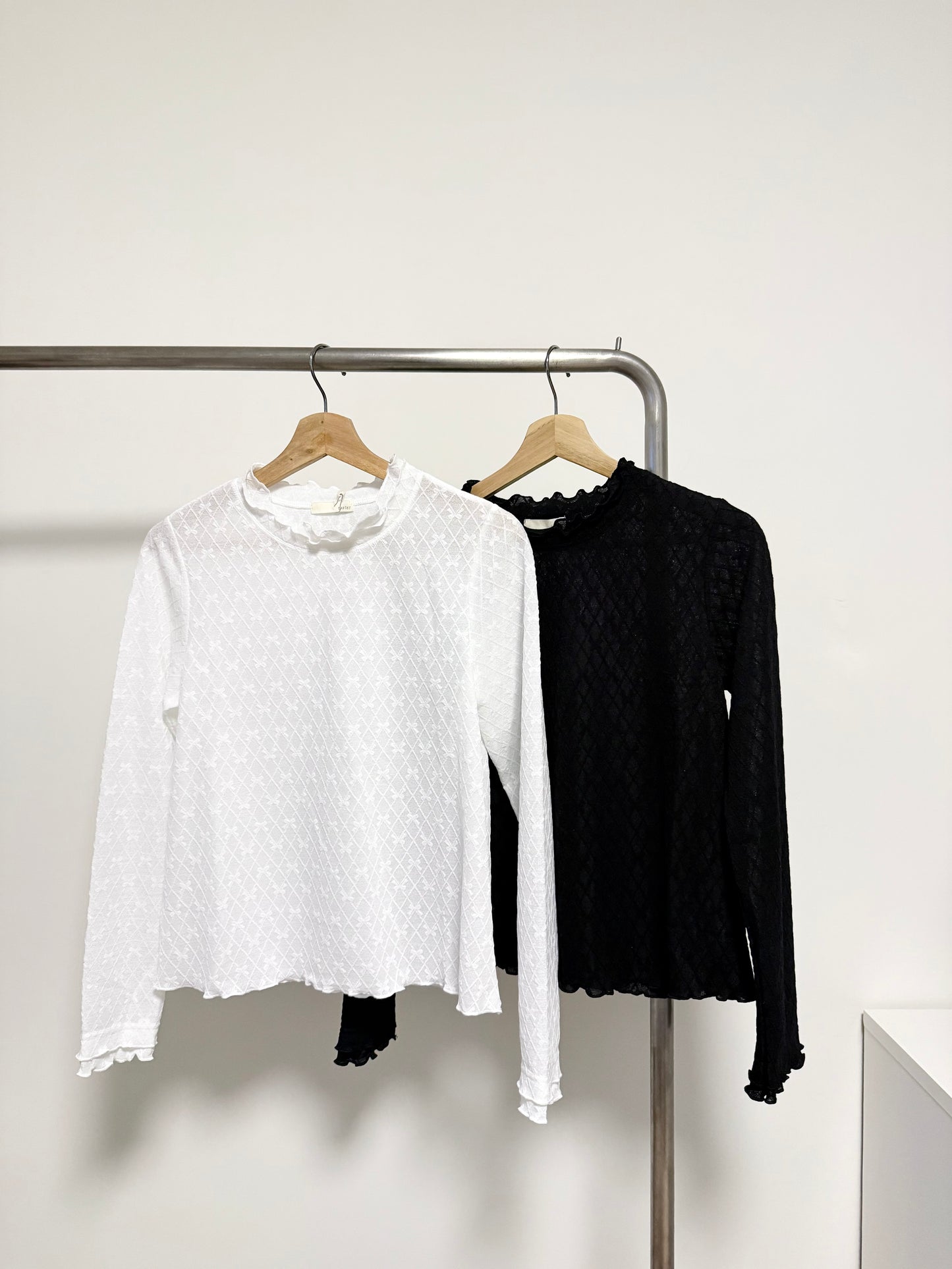 網格蝴蝶捲邊TOP | E21971