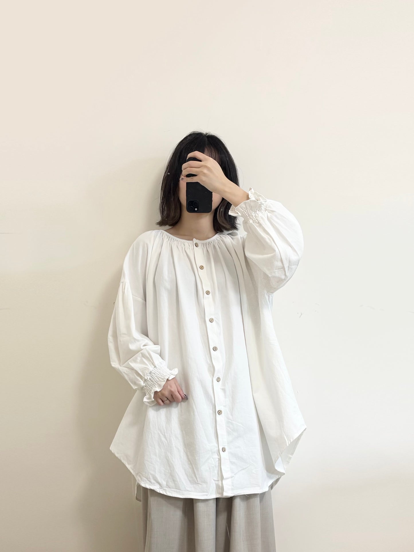 [SALE] 束袖木扣長襯衫 | E21384 [二色入]