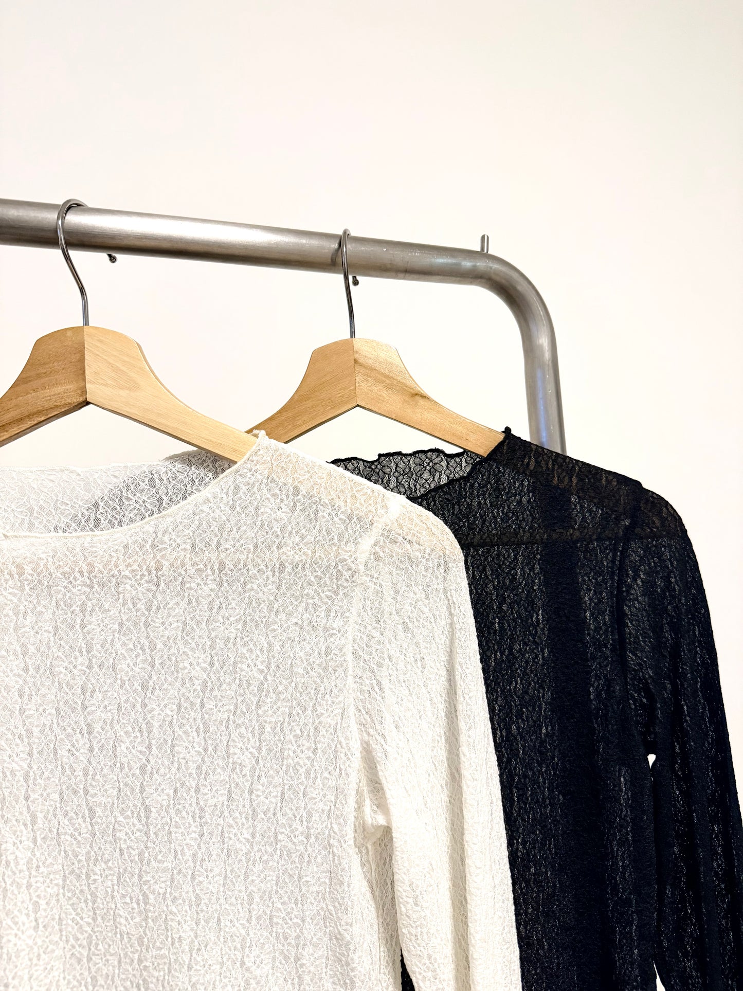 一字領暗花內搭 | E22037