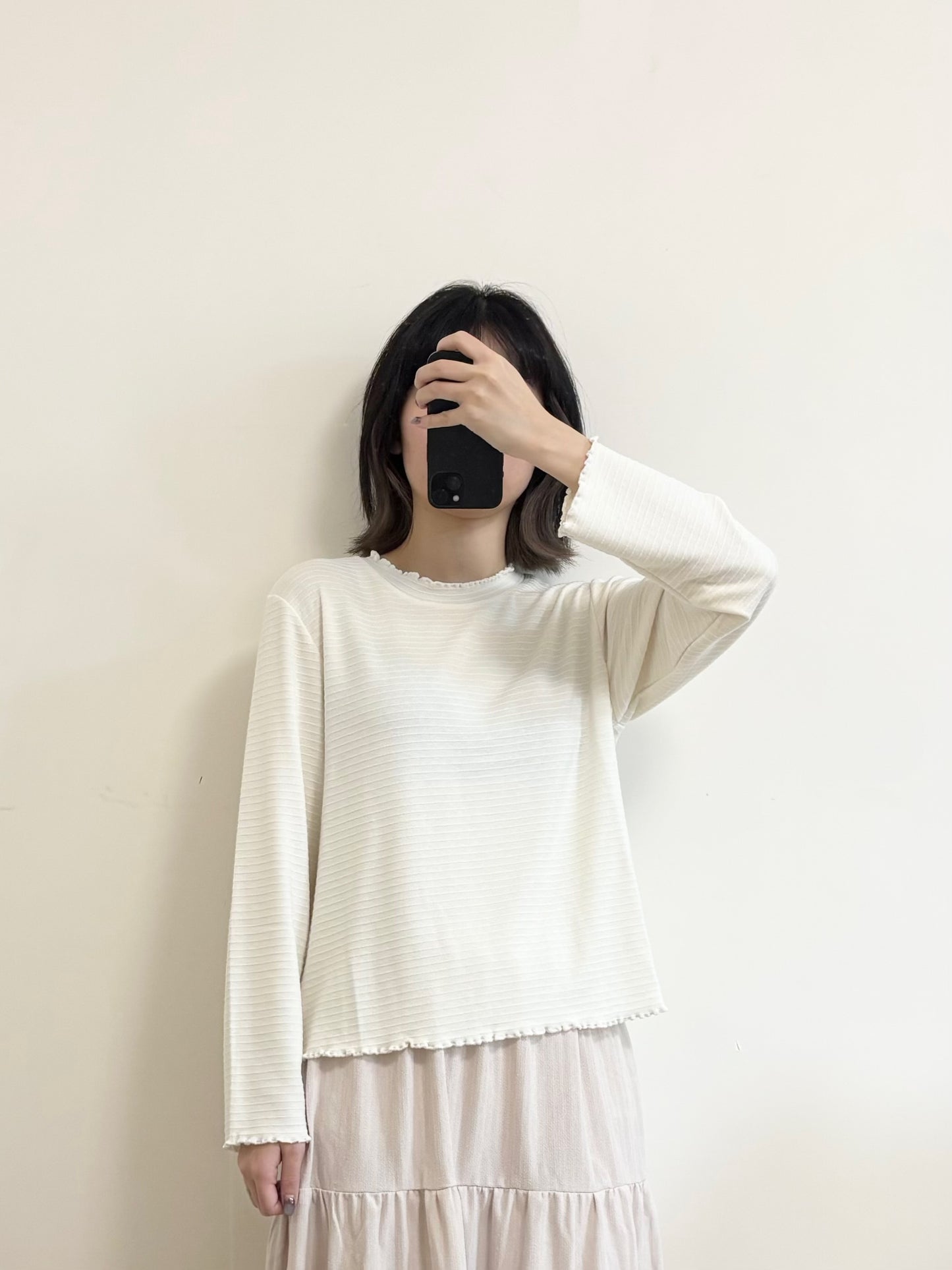 RUFFLE暗橫紋TEE | B8241