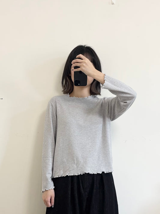 RUFFLE暗橫紋TEE | B8241