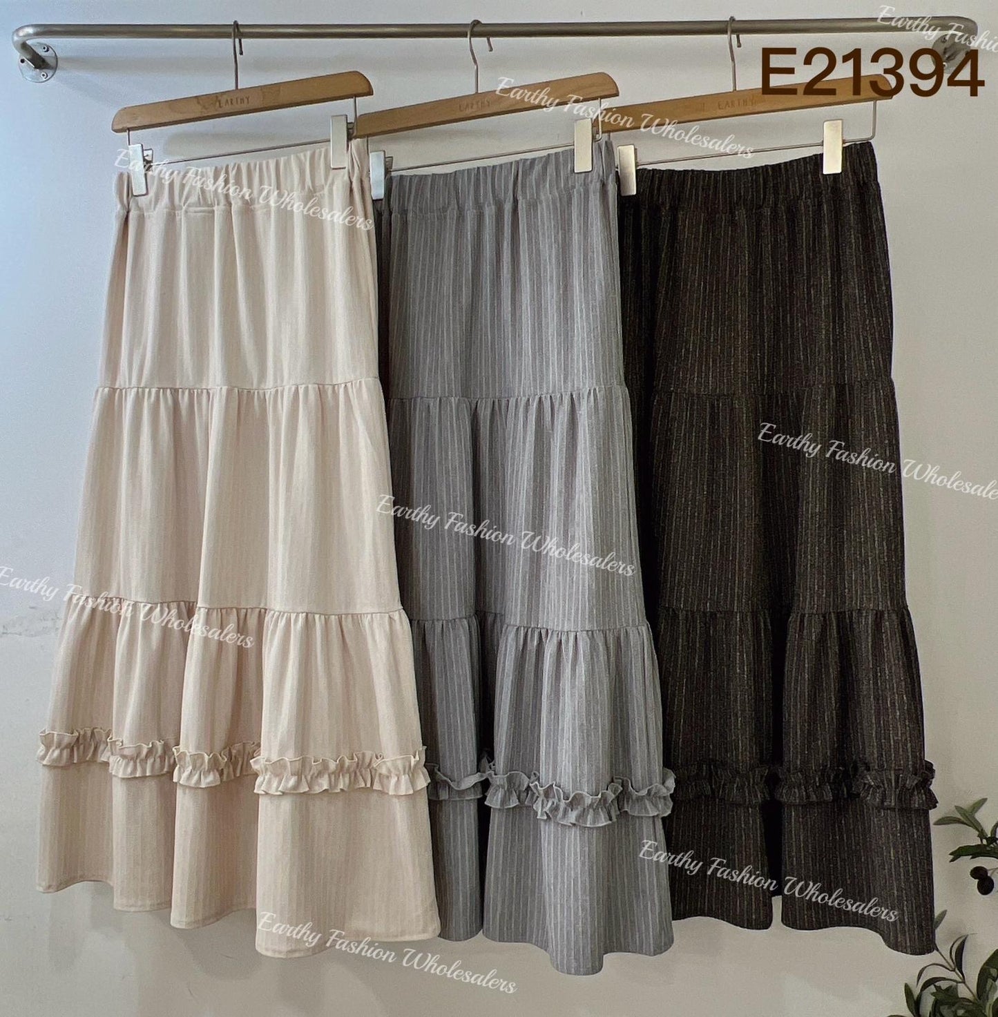 [SALE] RUFFLE 暗紋半裙 | E21394