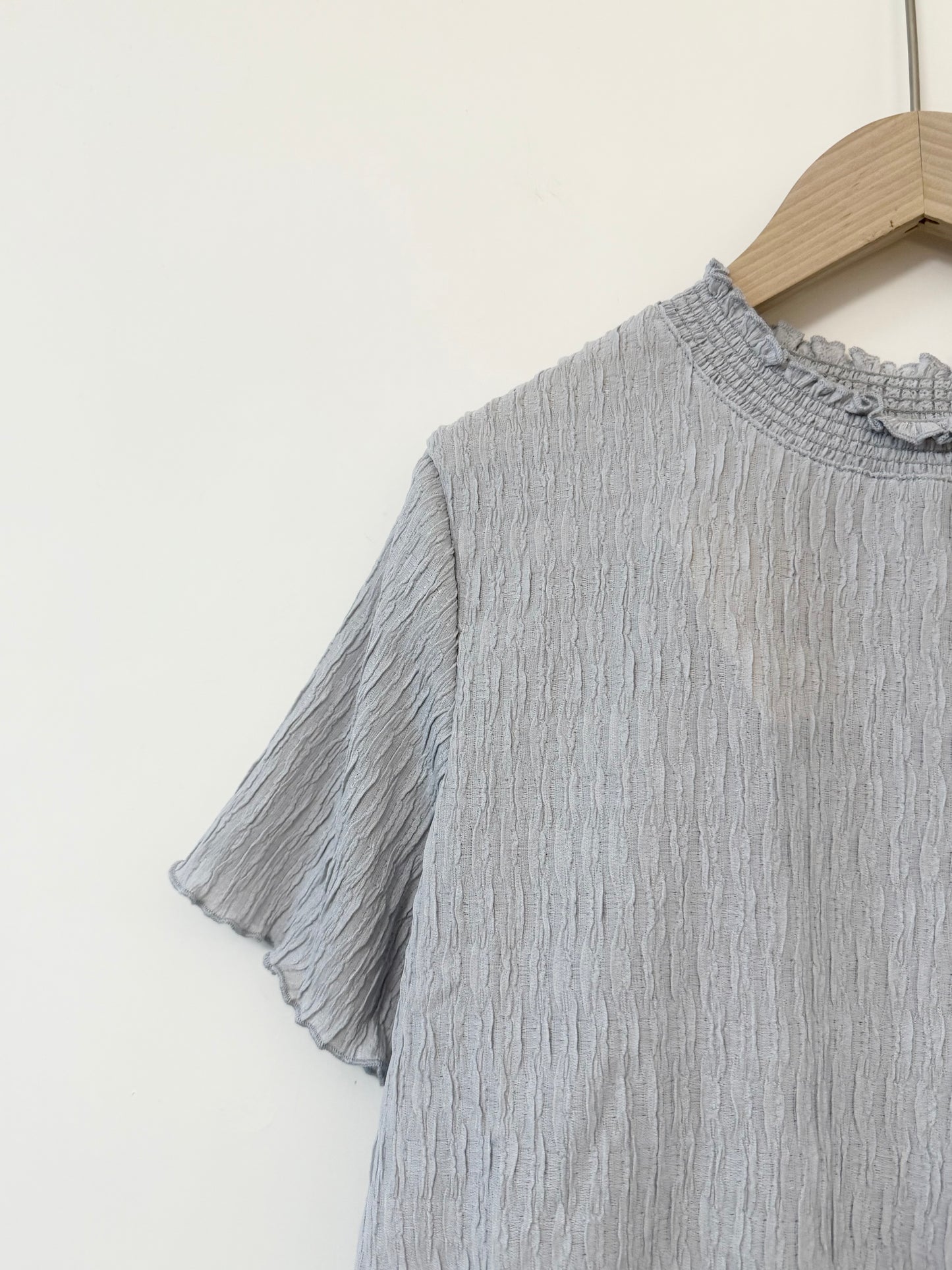 暗紋RUFFLE TOP | E21643