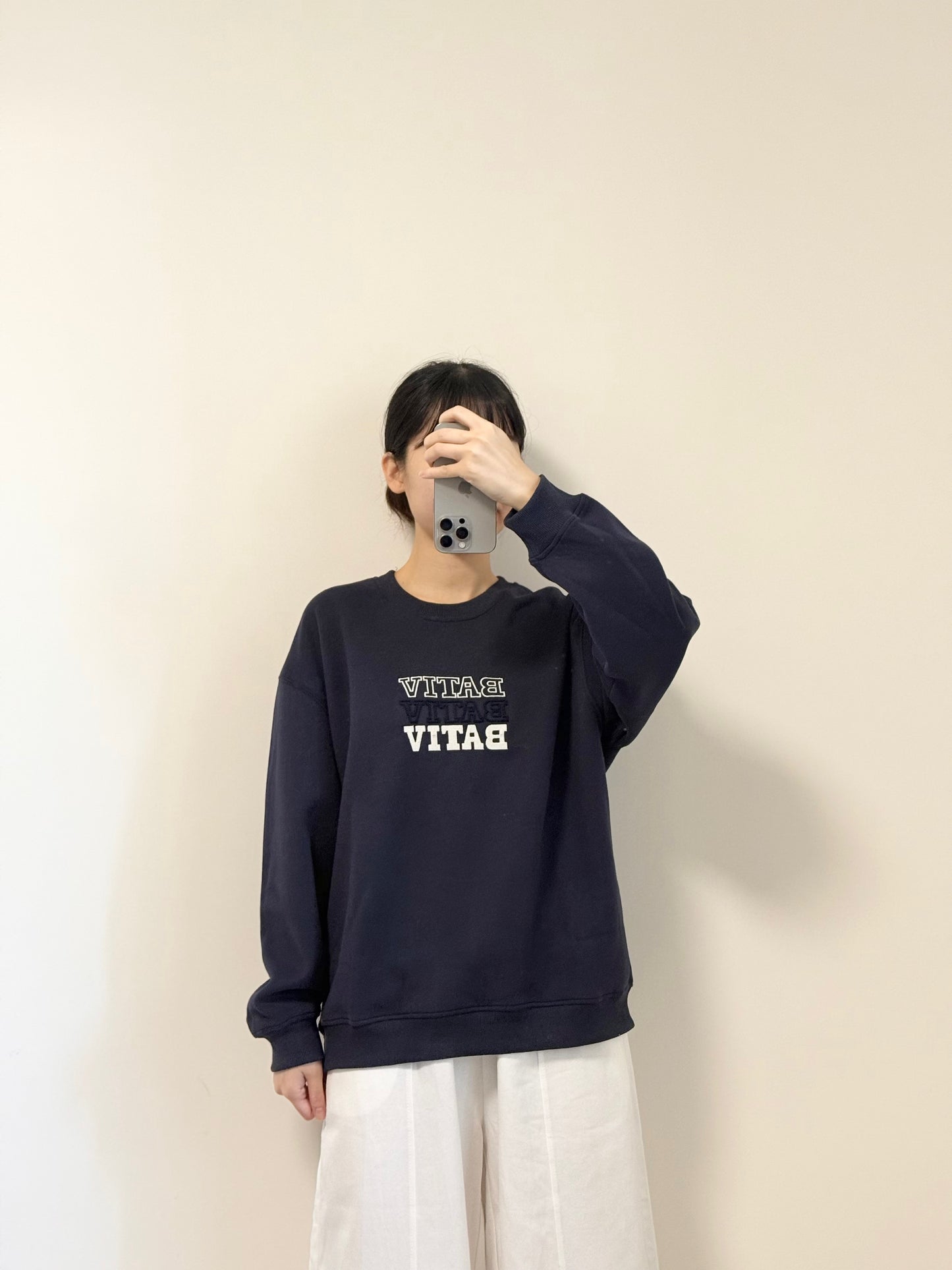 凹凸字母寬鬆衛衣 #8591