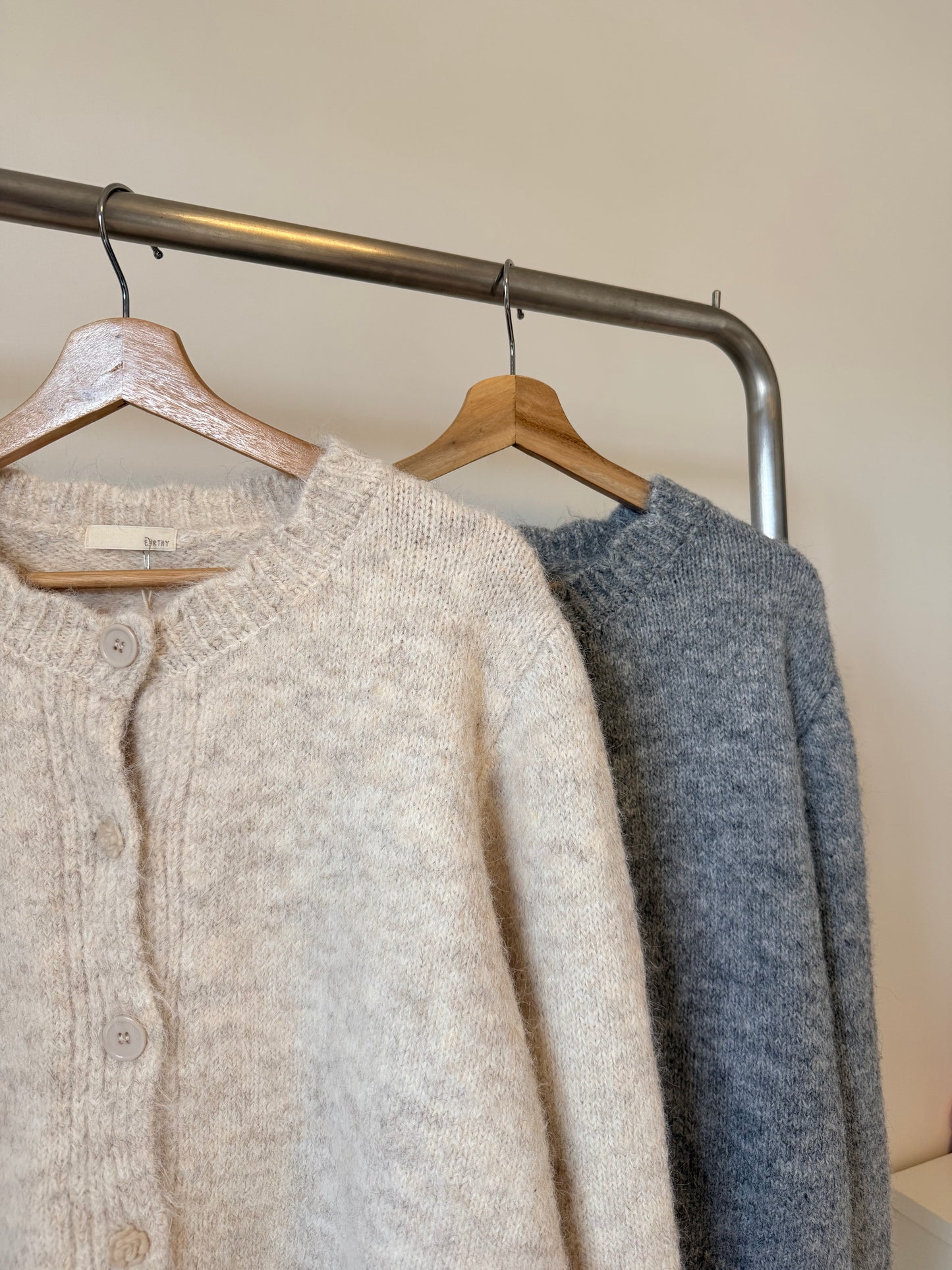 小花鈕扣混色毛衣 | E22030