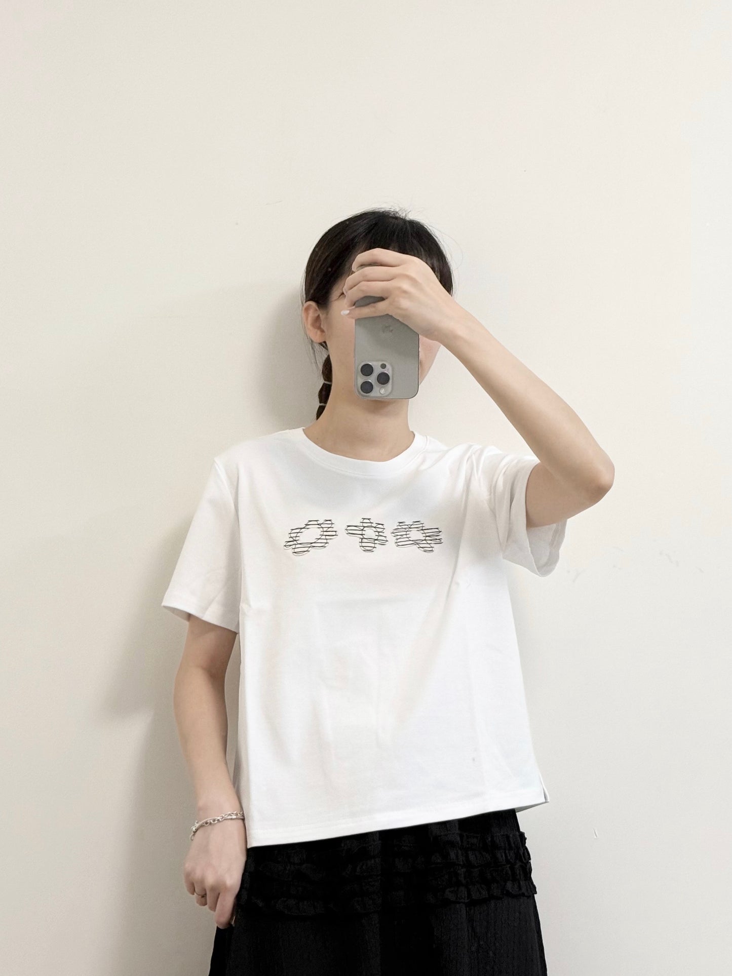 三朵小花TEE | B8407