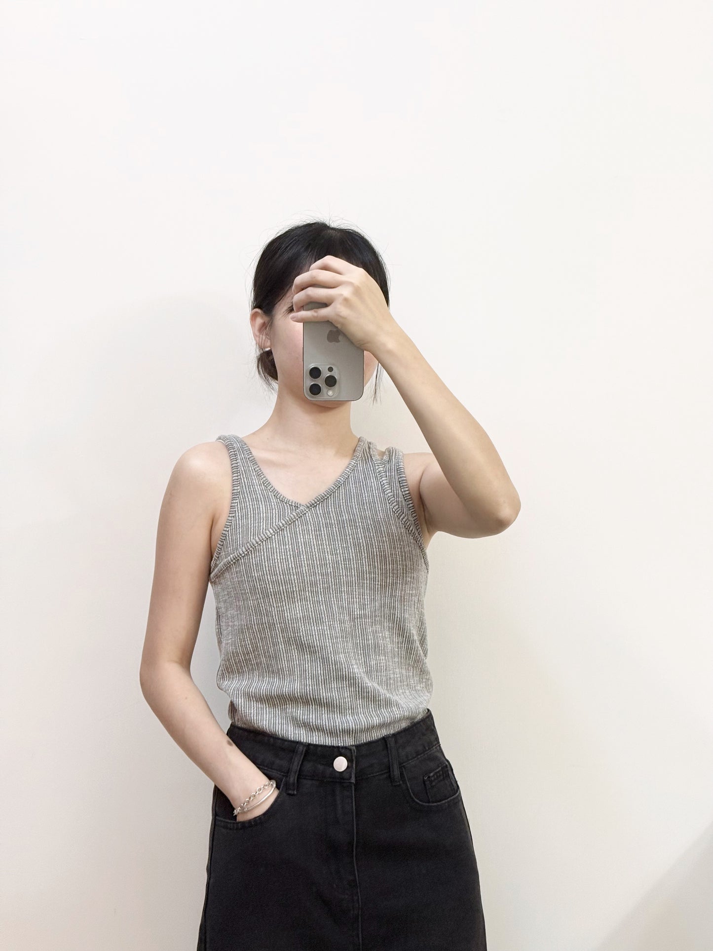 不對稱羅紋背心 ! 大推店主自留 [ 三色入 ]