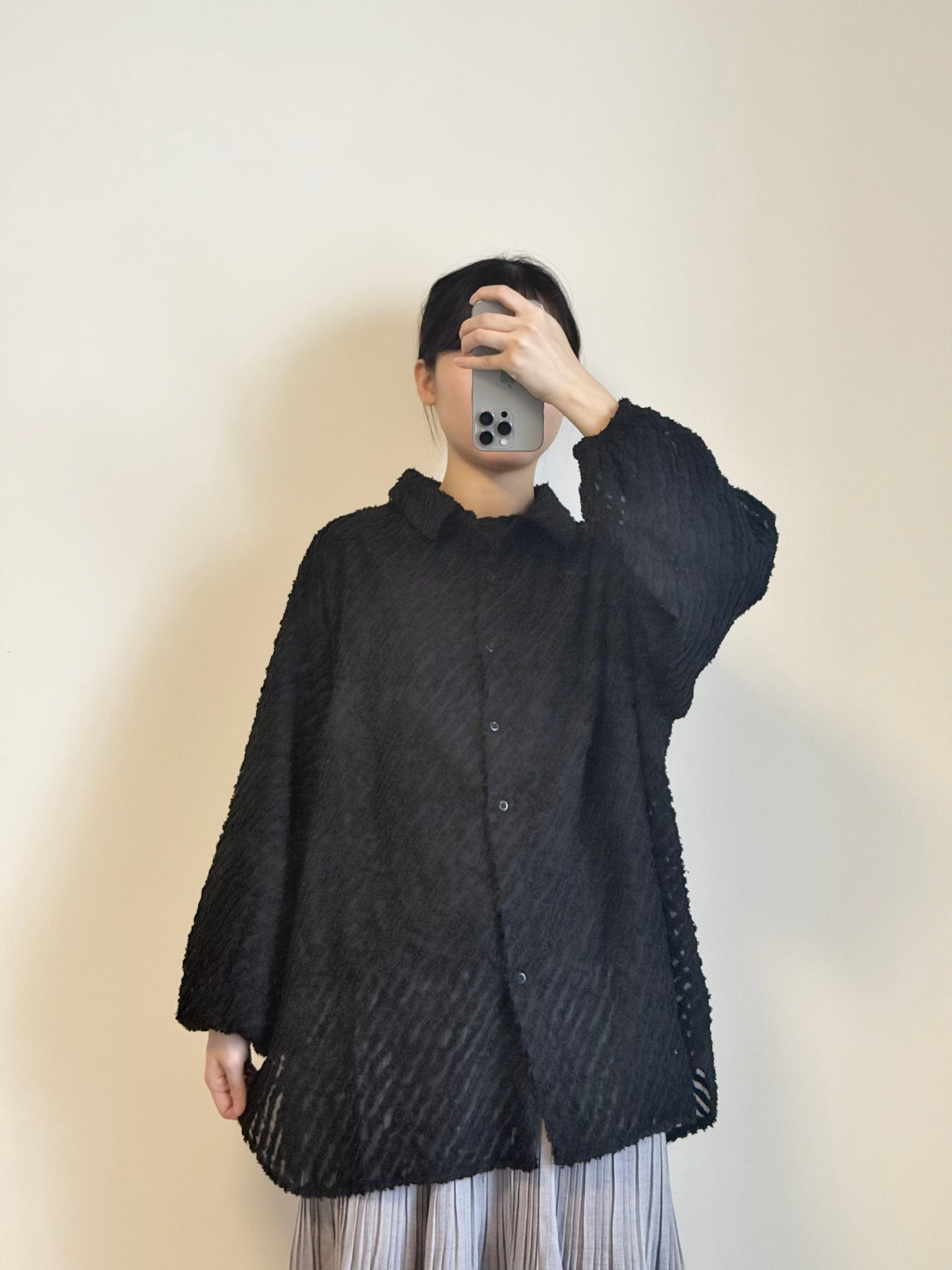 立體羽毛微透襯衫 | E21951